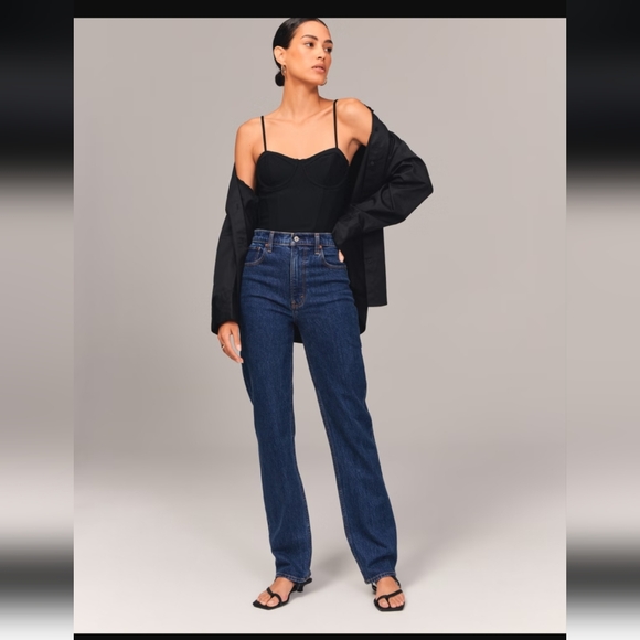 Abercrombie & Fitch 90's High Rise Straight Jean Size 10 - Picture 1 of 4